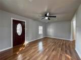 1009 Snyder Street - Photo 2