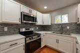1009 Snyder Street - Photo 5