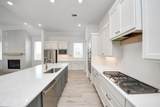 9510 Chateau Hill - Photo 15