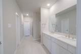 21859 Fitzroy Manor Lane - Photo 10