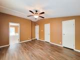 20284 Forest Woods Lane - Photo 20