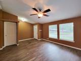 20284 Forest Woods Lane - Photo 7