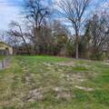1425 34th Street - Photo 2