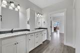 453 Oak Shadows - Photo 38