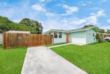 2513 Thomas Avenue - Photo 2