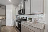 2303 Seven Oaks Boulevard - Photo 7