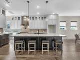 3103 Honeysuckle Way - Photo 4