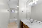 213 Hollander - Photo 17