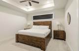 10211 Las Nubes Avenue - Photo 15