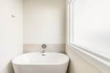 10211 Las Nubes Avenue - Photo 20