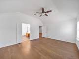 2711 Peach Hollow Circle - Photo 20