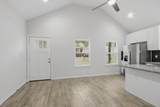 16902 Balmoral - Photo 5