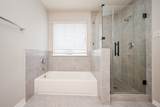 6127 Yorkglen Manor Lane - Photo 25