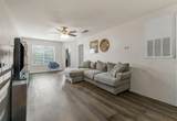 527 Southwest Parkway - Photo 8