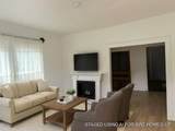634 Bernard Street - Photo 3