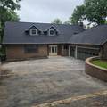 560 Lake Grove Drive - Photo 3