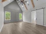 10039 Lakeside Oaks Dr - Photo 16