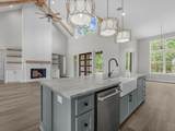 10039 Lakeside Oaks Dr - Photo 7