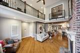 915 Knox Street - Photo 4