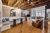 915 Knox Street - Photo 8