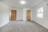 305 Oak Ridge Drive - Photo 7