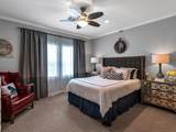 8310 Crescent Knolls Drive - Photo 35