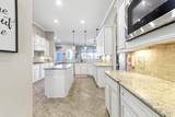 6710 Cottonwood Crest Lane - Photo 7