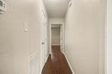 300 Castlelake Drive - Photo 16