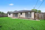 300 Castlelake Drive - Photo 18