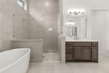 22067 Breakwater Lane - Photo 17