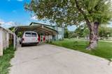 1202 Hunter Drive - Photo 3