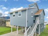 1547 John Street - Photo 3