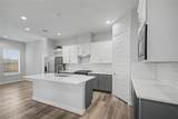 911 35th Street - Photo 3