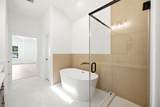 1434 Alexander Street - Photo 20