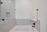 2909 Nagle Street - Photo 21