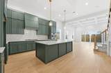 1320 Alexander Street - Photo 9