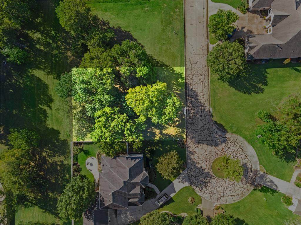 18 Hillsborough Drive - Photo 1