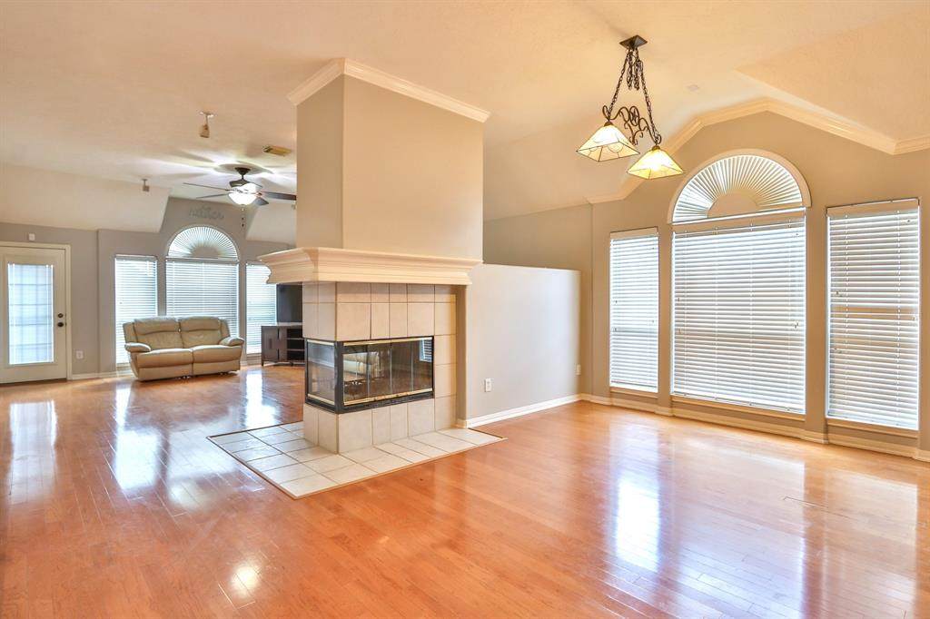 121 Greenridge Circle - Photo 1