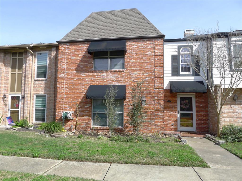 754 Thicket Lane - Photo 1