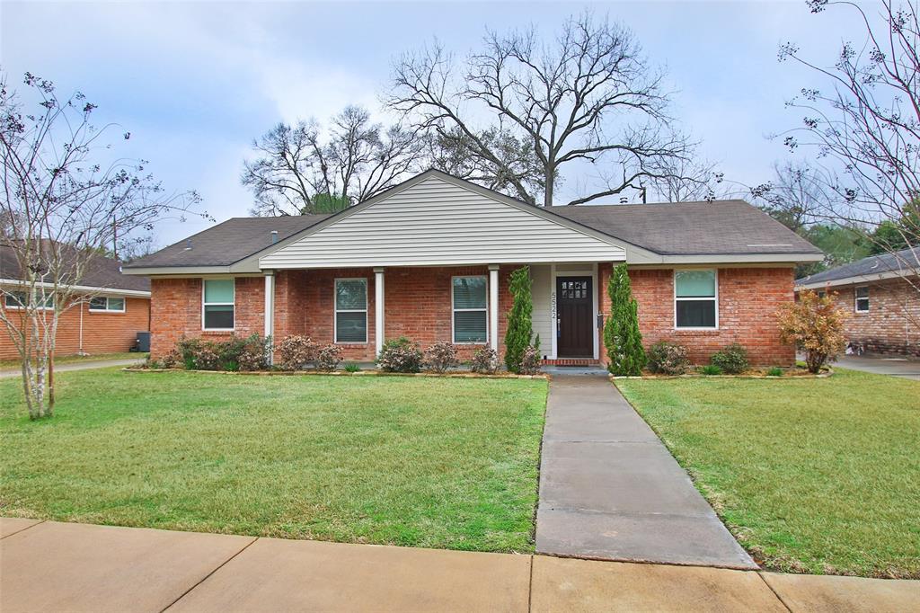 5522 Belrose Drive - Photo 1