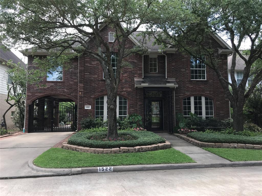 1522 Lakeside Enclave Drive - Photo 1