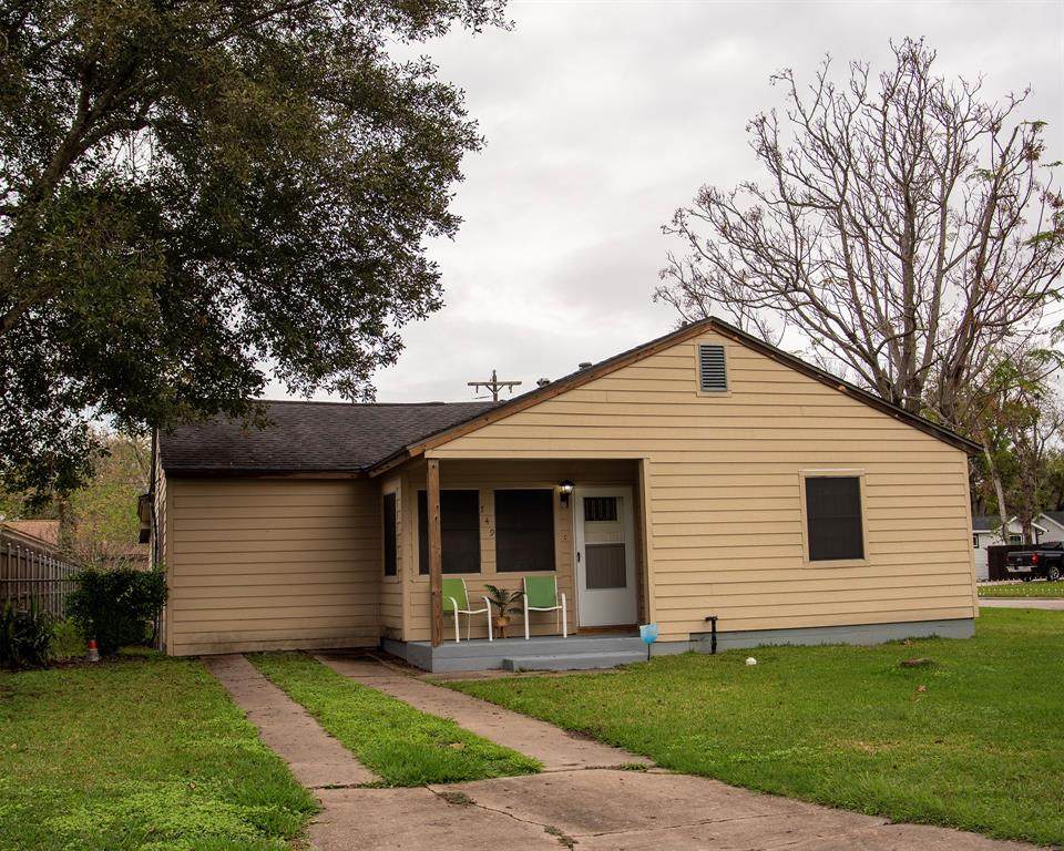 749 Lorraine Street - Photo 1