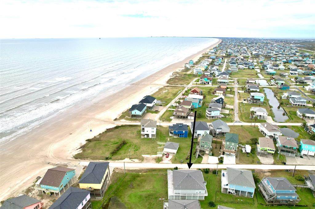 956 Redfish Street - Photo 1