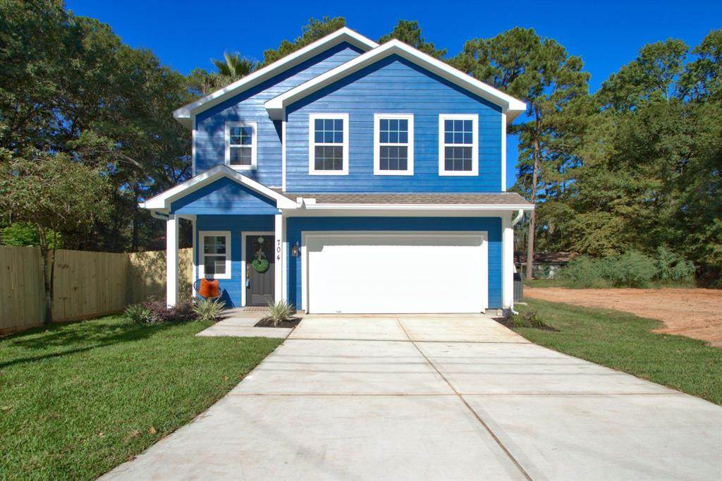 704 Chickasaw - Photo 1