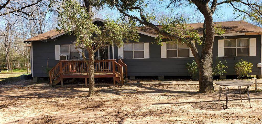 804 Avenue I - Photo 1