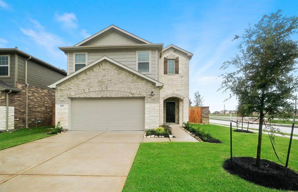 1028 Laguna Cove Drive - Photo 1