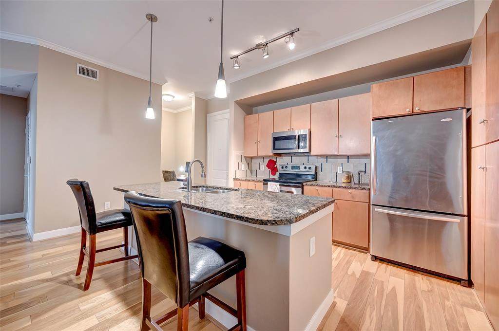 300 St Joseph Parkway - Photo 1