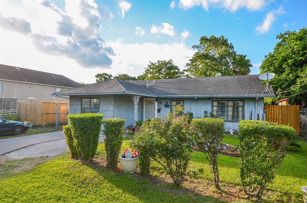 432 Truman Street - Photo 1
