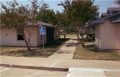 1421 Mcclanahan - Photo 1