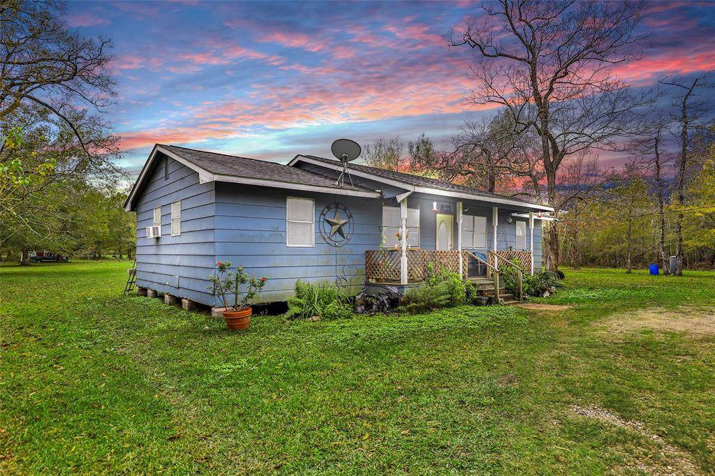 172 Private Road 4501 - Photo 1